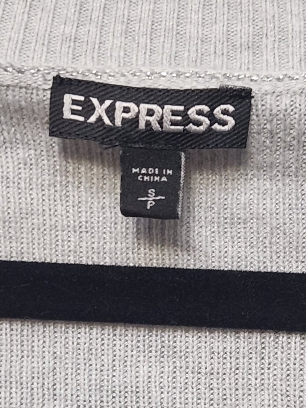 Express sweater - Picture 3 of 6